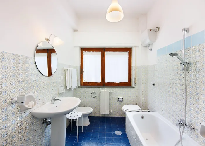 Sunshine Bed and Breakfast 3*